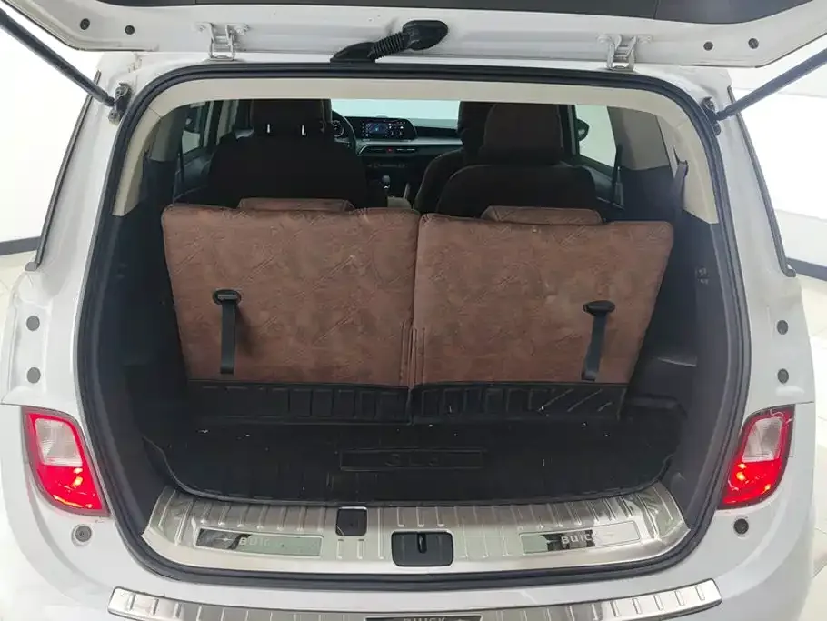 Buick Buick GL6 2021 323T Mild Hybrid Connected Luxury — Фото автомобиля 4