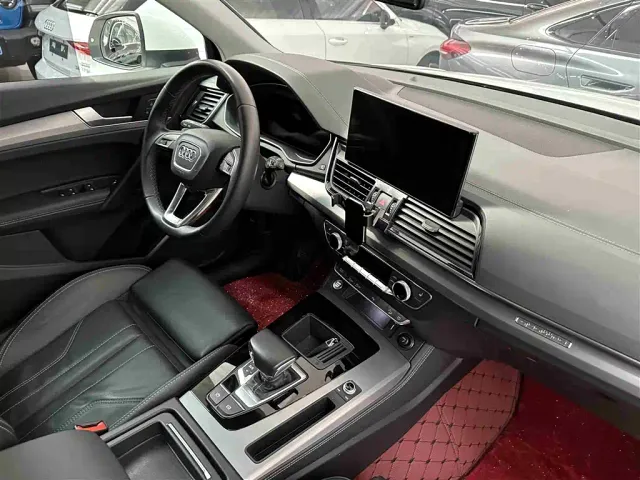 Audi Q5L — Фото автомобиля 16