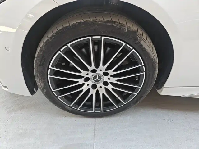Mercedes-Benz C-Class — Фото автомобиля 22