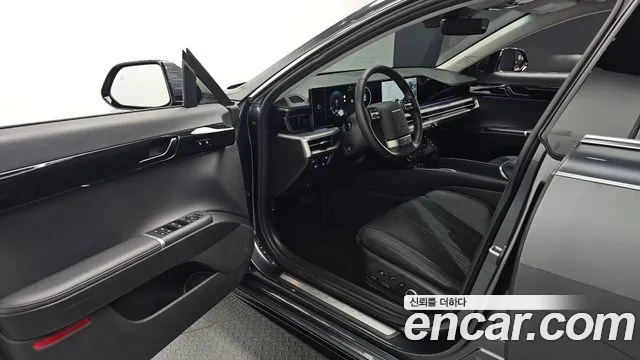 Hyundai Grandeur Grandeur (GN7) 2.5 Бензин 2WD — Фото автомобиля 8