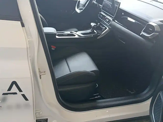 Geely Binyue 2025 1.5L CVT Super Edition MAX — Фото автомобиля 24