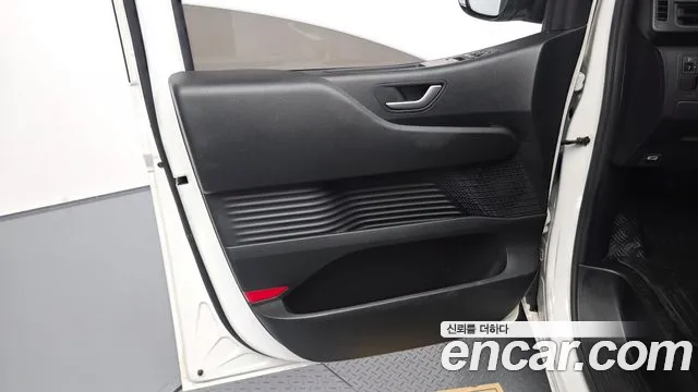 Hyundai Staria — Фото автомобиля 12