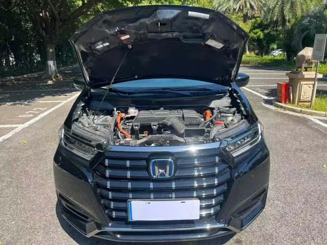Honda Elysion — Фото автомобиля 11