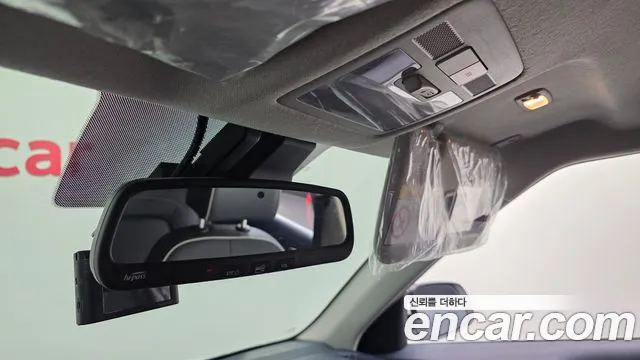 Hyundai Venue — Фото автомобиля 17