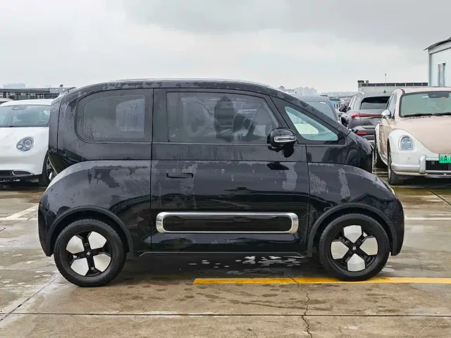 Baojun KiWi EV — Фото автомобиля 6