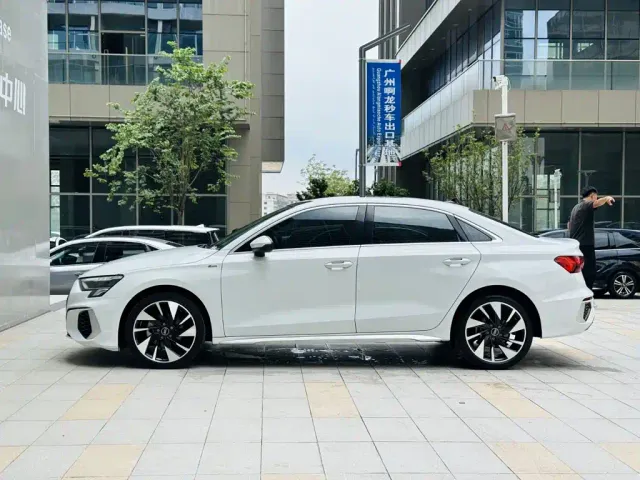 Audi A3 — Фото автомобиля 4