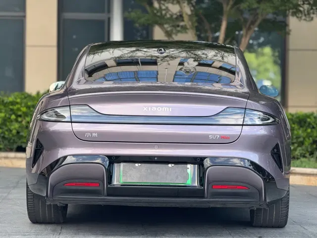 Xiaomi SU7 — Фото автомобиля 9