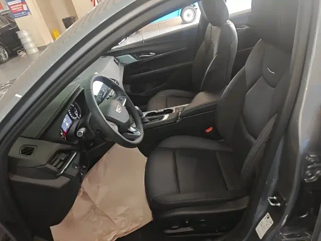 Cadillac CT4 — Фото автомобиля 14
