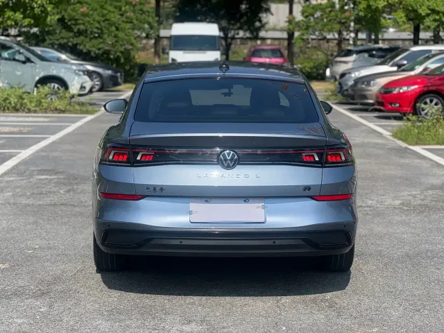 Volkswagen Lamando — Фото автомобиля 5