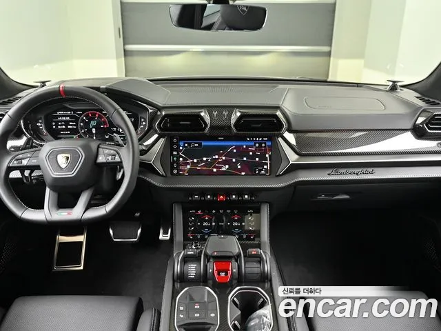 Lamborghini Urus — Фото автомобиля 7