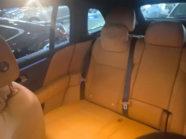 Li Auto i6 — Фото автомобиля 11