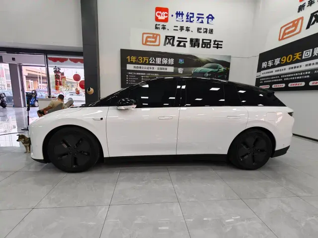 Li Auto i6 — Фото автомобиля 5