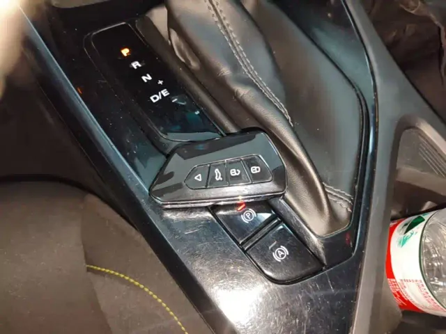 Roewe i5 — Фото автомобиля 8