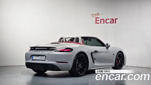 Porsche 718 — Фото автомобиля 2