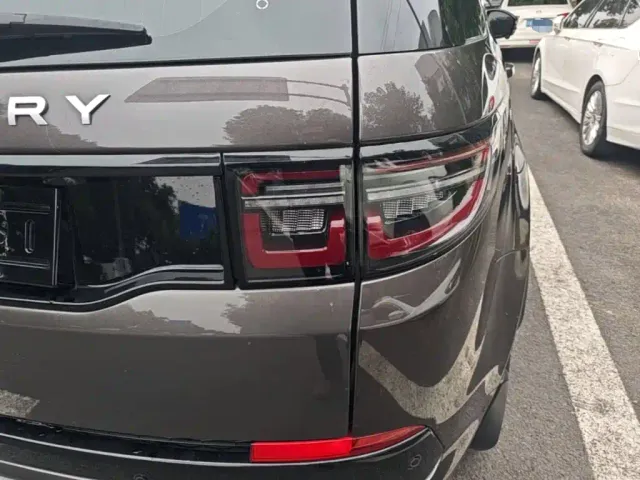 Land Rover Discovery Sport — Фото автомобиля 7