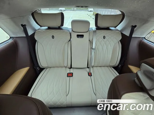 Kia Carnival Generation 4 — Фото автомобиля 12