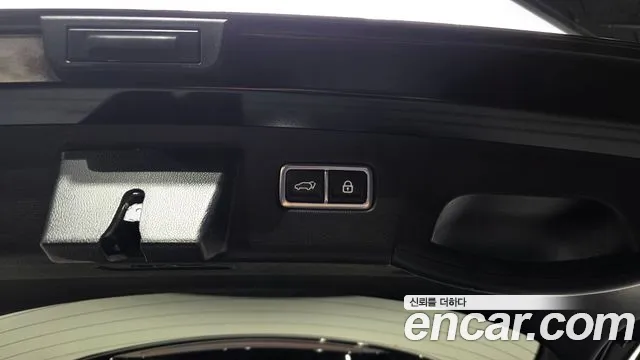 Kia Sorento Sorento 4-е поколение Бензин 2.5T 2WD — Фото автомобиля 30
