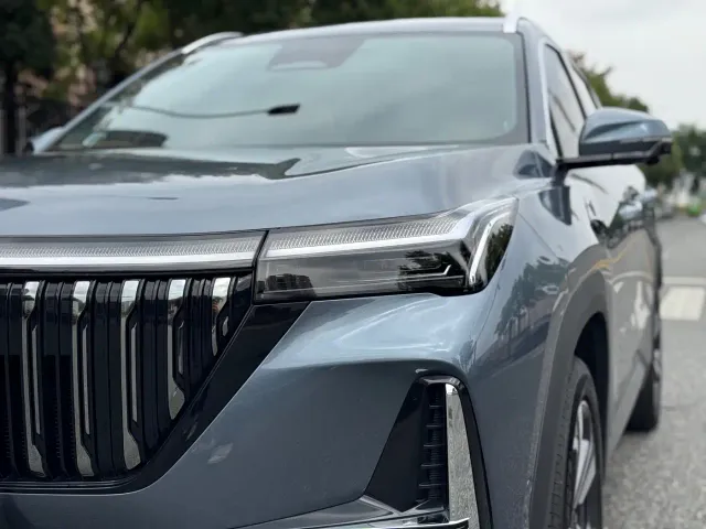 Geely Boyue L — Фото автомобиля 9