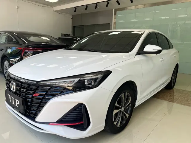 Changan Eado — Фото автомобиля 2