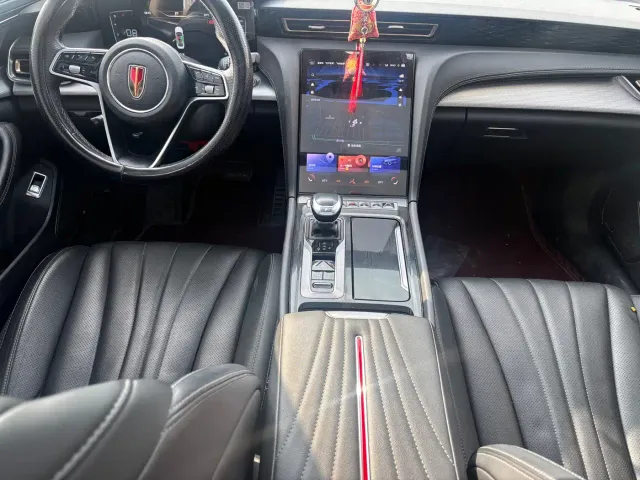 Hongqi H5 — Фото автомобиля 6