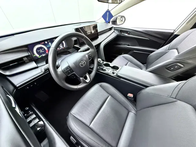 Toyota Camry — Фото автомобиля 5
