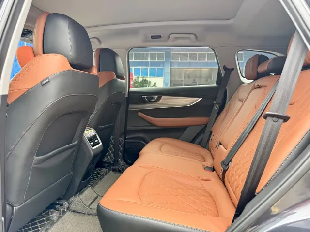 Chery Tiggo 8 PLUS — Фото автомобиля 20