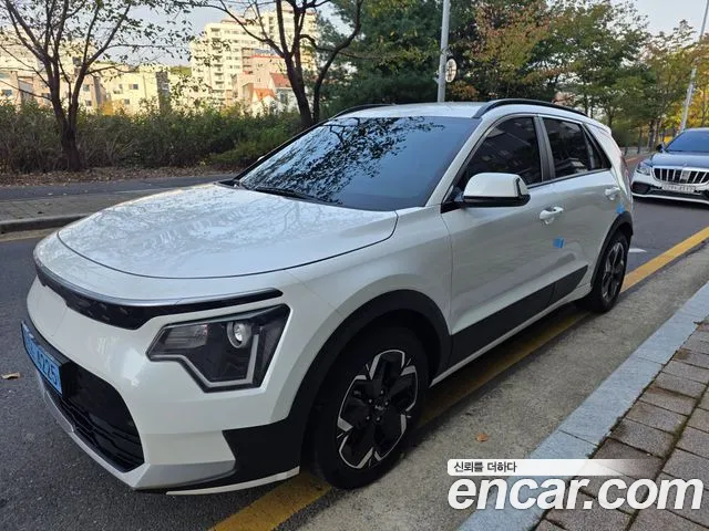 Фотография автомобиля — Kia Niro