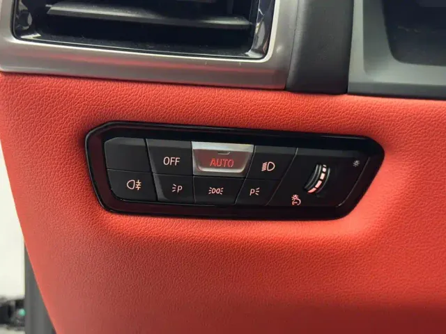 BMW 8 Series — Фото автомобиля 18