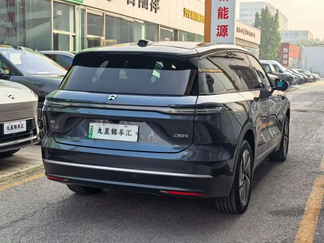 Nio ES8 — Фото автомобиля 3