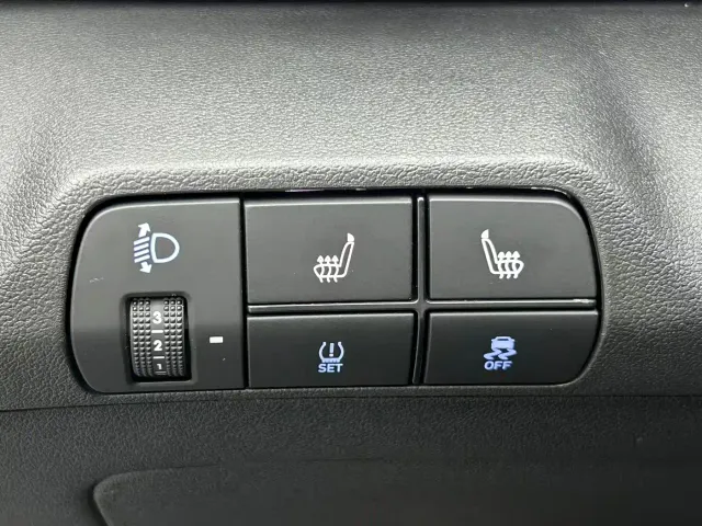 Hyundai Elantra — Фото автомобиля 11