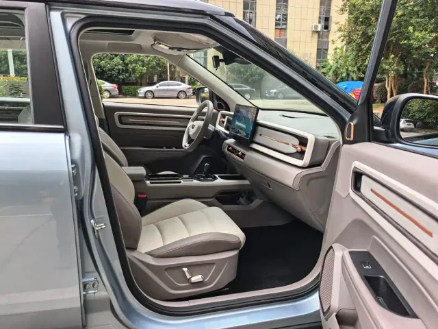 Geely ICON — Фото автомобиля 18