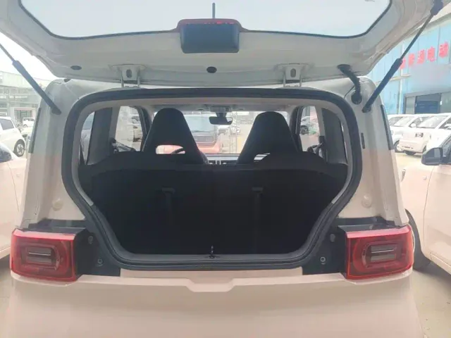 Wuling Hongguang Mini EV — Фото автомобиля 18