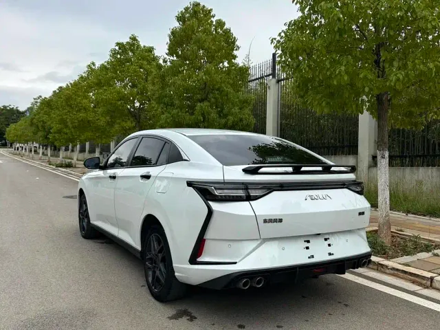 Dongfeng Yixuan — Фото автомобиля 7