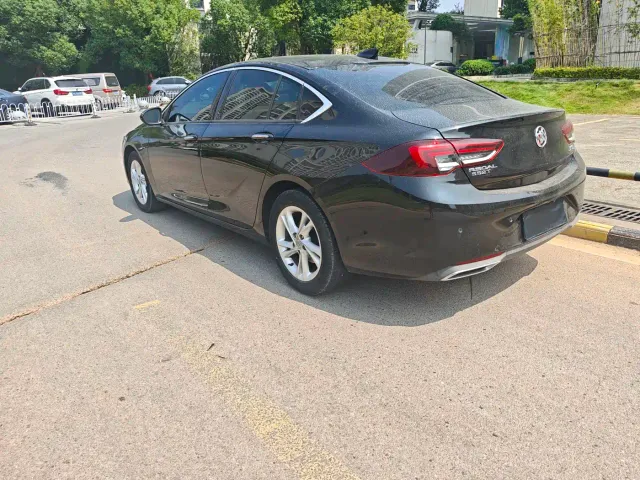 Buick Regal — Фото автомобиля 5
