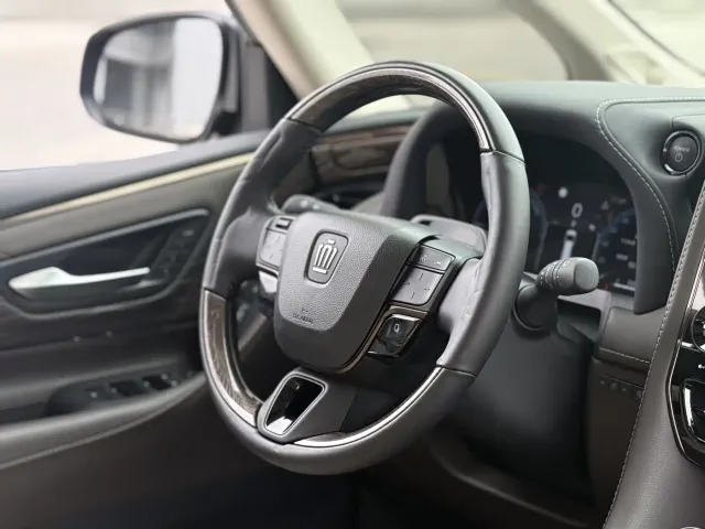 Toyota Vellfire — Фото автомобиля 11