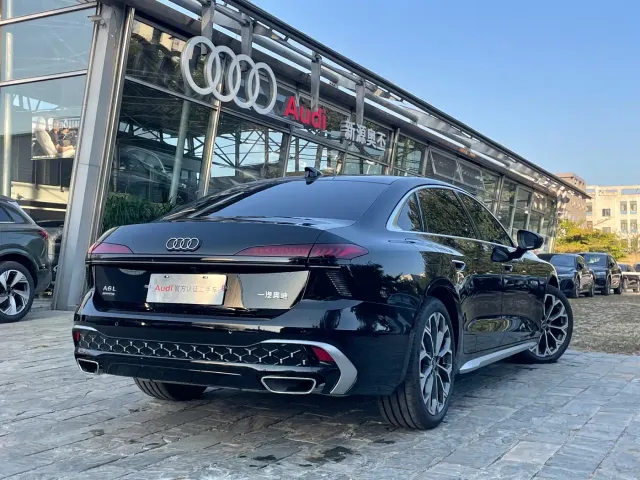 Audi A6L — Фото автомобиля 2