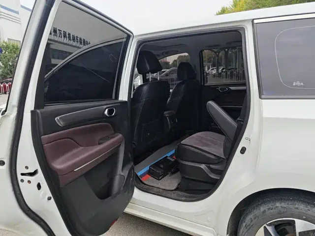GAC Trumpchi M6 — Фото автомобиля 11