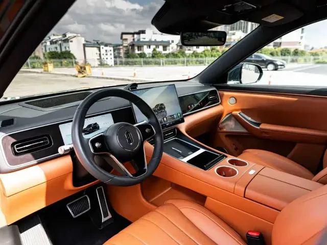 Aito M7 — Фото автомобиля 9