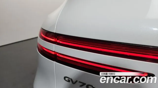 Genesis GV70 2.5T Бензин AWD — Фото автомобиля 19