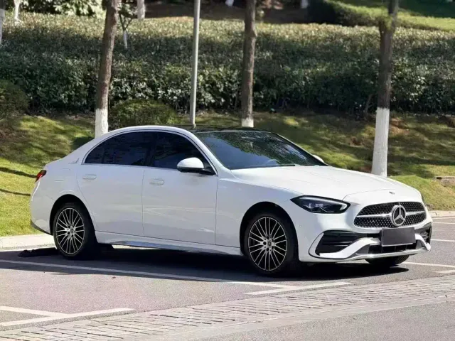 Mercedes-Benz C-Class — Фото автомобиля 3