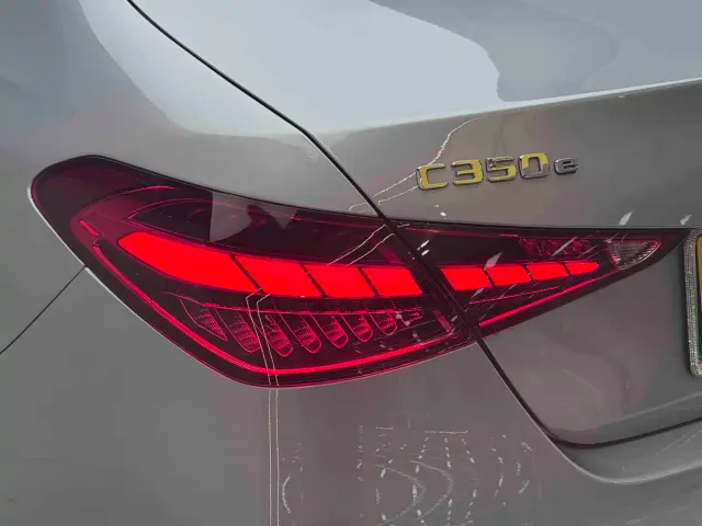 Mercedes-Benz C-Class — Фото автомобиля 8