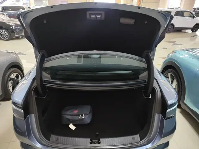 BYD Seal — Фото автомобиля 18