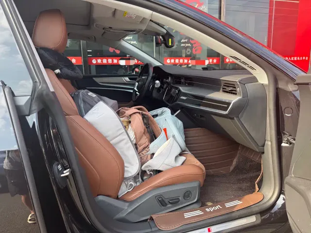 Audi A7L — Фото автомобиля 6