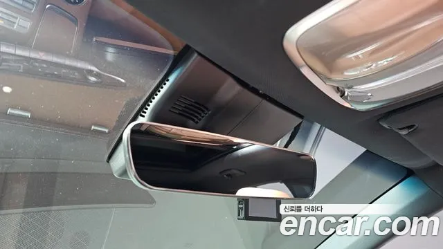 Genesis GV70 — Фото автомобиля 26