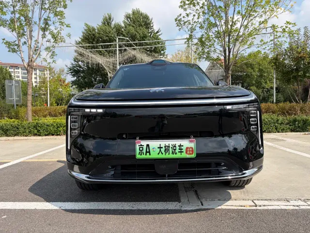 IM Motors LS8 — Фото автомобиля 2