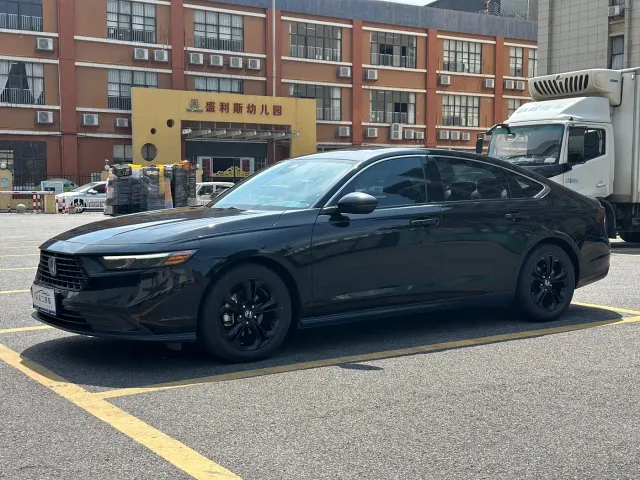 Фотография автомобиля — Honda Accord