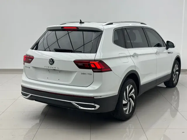 Volkswagen Tiguan L — Фото автомобиля 5