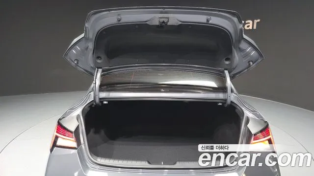 Hyundai Avante CN7 — Фото автомобиля 26