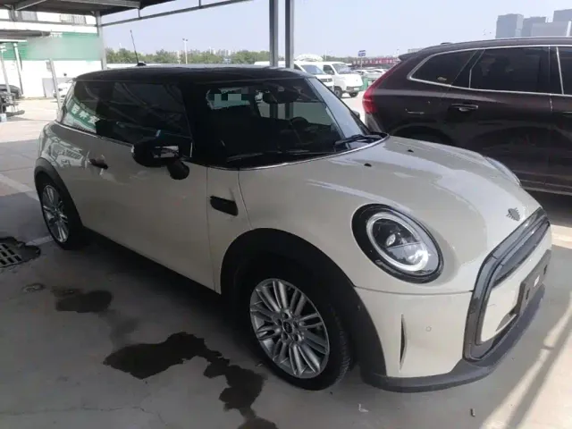MINI Hatch — Фото автомобиля 3