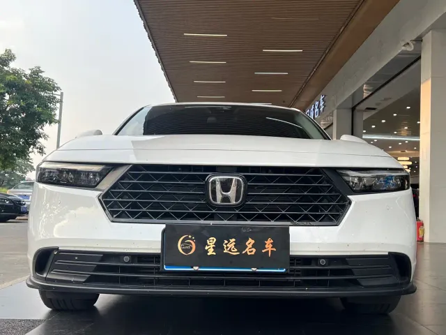 Honda Accord — Фото автомобиля 2